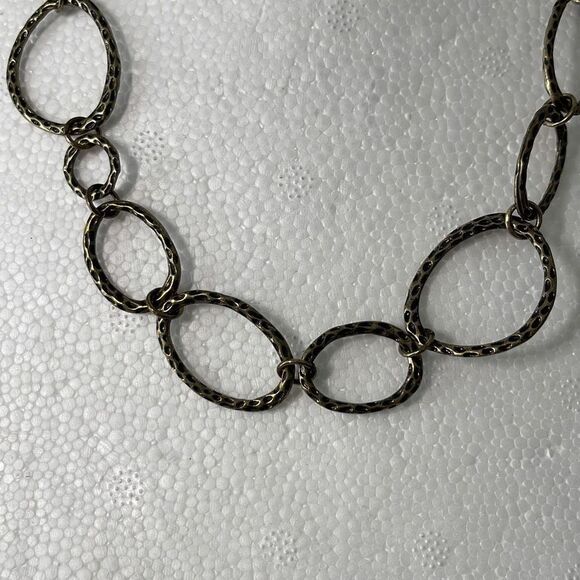 Vintage Finished Textured Oval Linked Necklace And Earrings Set OS - Picture 4 of 5
